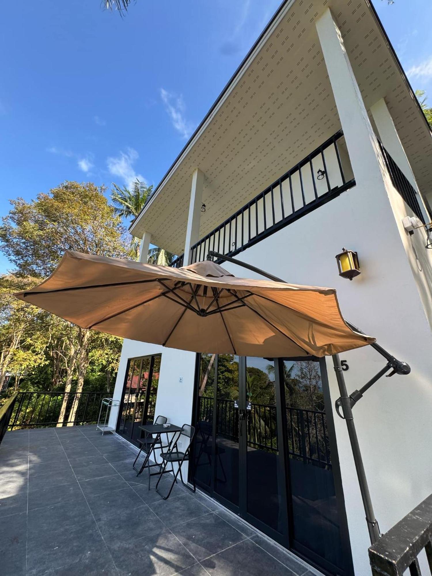 Tanouy Garden Villa Baan Khai Exterior photo